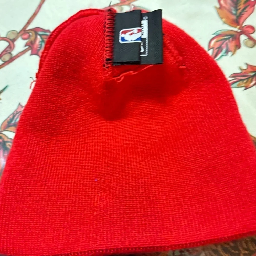 NEW ERA NBA TORONTO RAPTORS POM BEANIE STRIPED ADULT HAT RED BLACK MENS